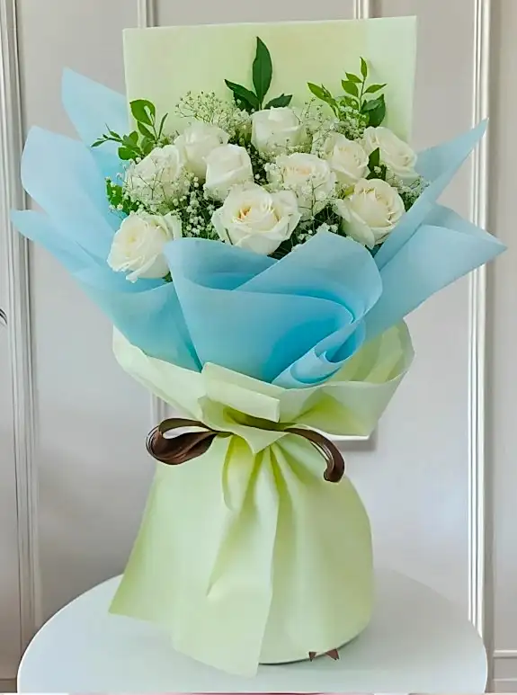 10 Adet Premium Beyaz Gül Buketi