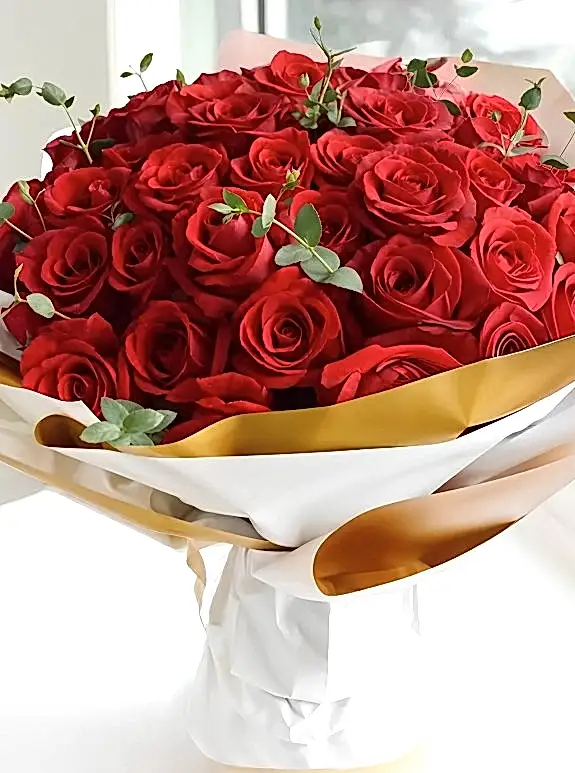 70 Tane Kırmızı Gül Buketi