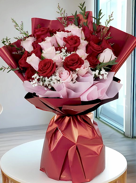 Pembe ve Kırmızı Gül Buketleri