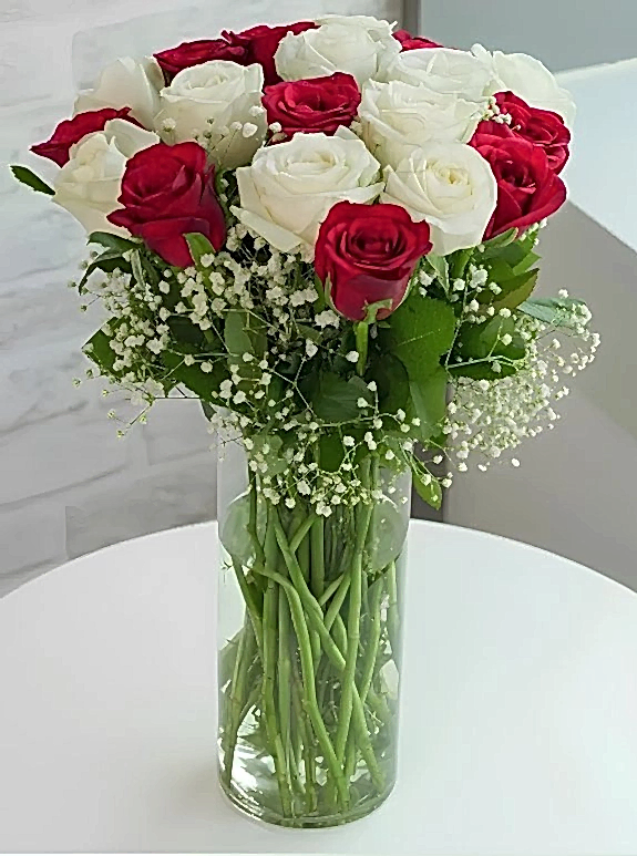Vazoda 30 Tane Gül Aranjmanı