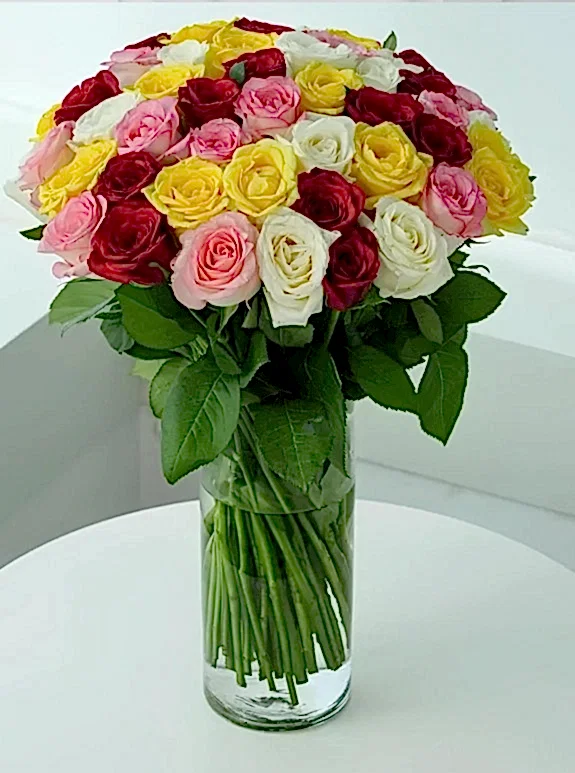 Vazoda 40 Tane 4 Renkli Güller